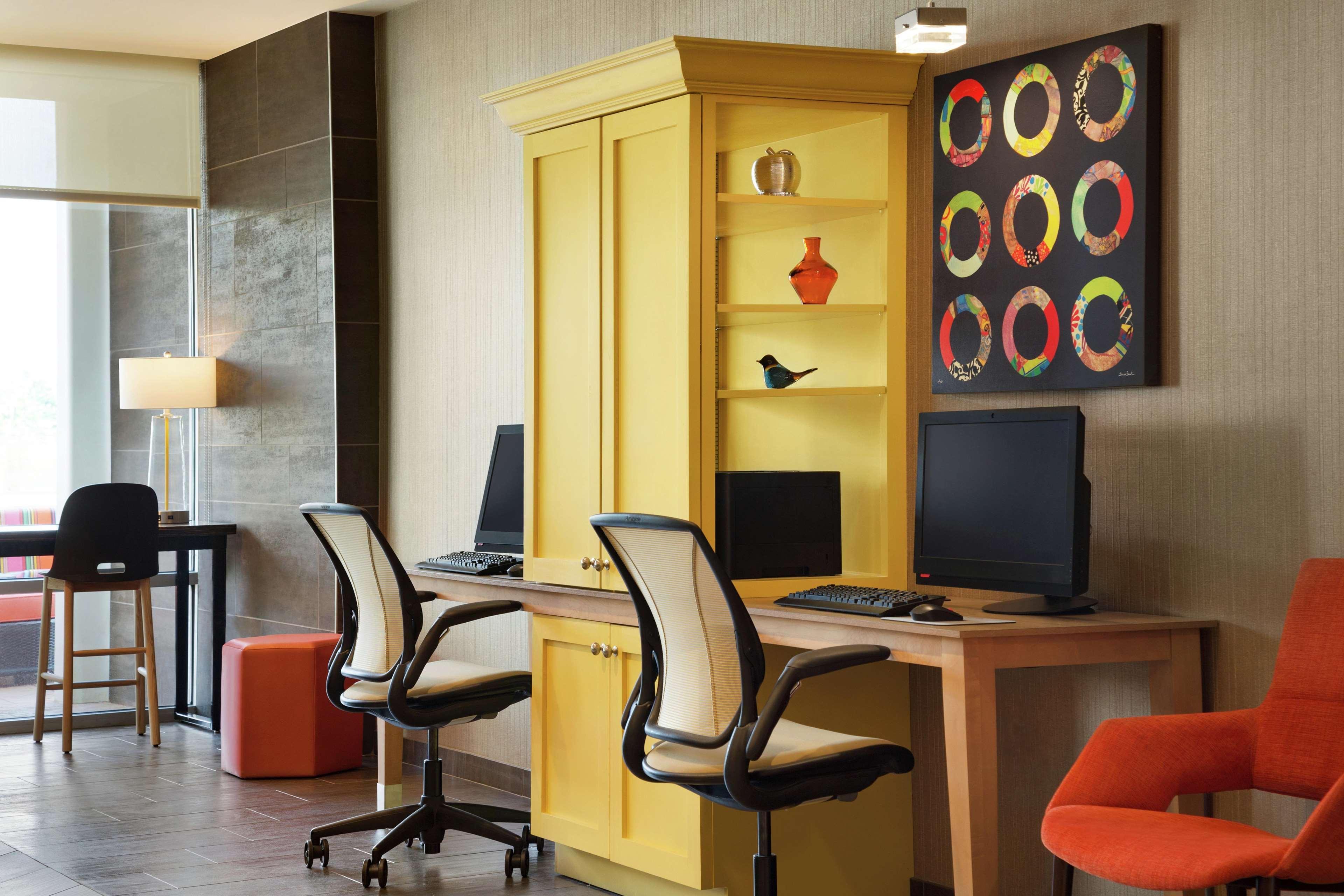 Home2 Suites By Hilton Frederick Exteriör bild