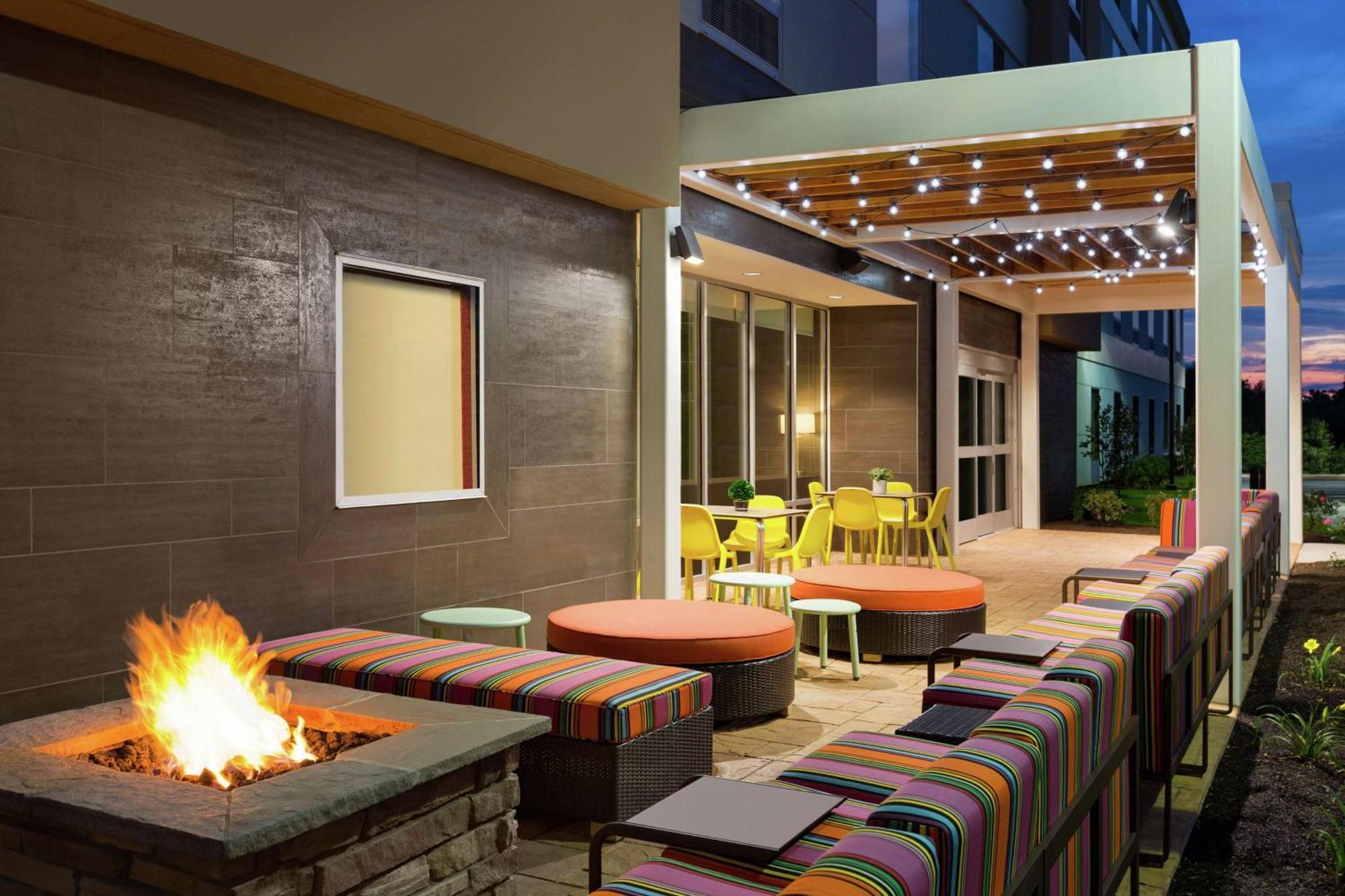 Home2 Suites By Hilton Frederick Exteriör bild