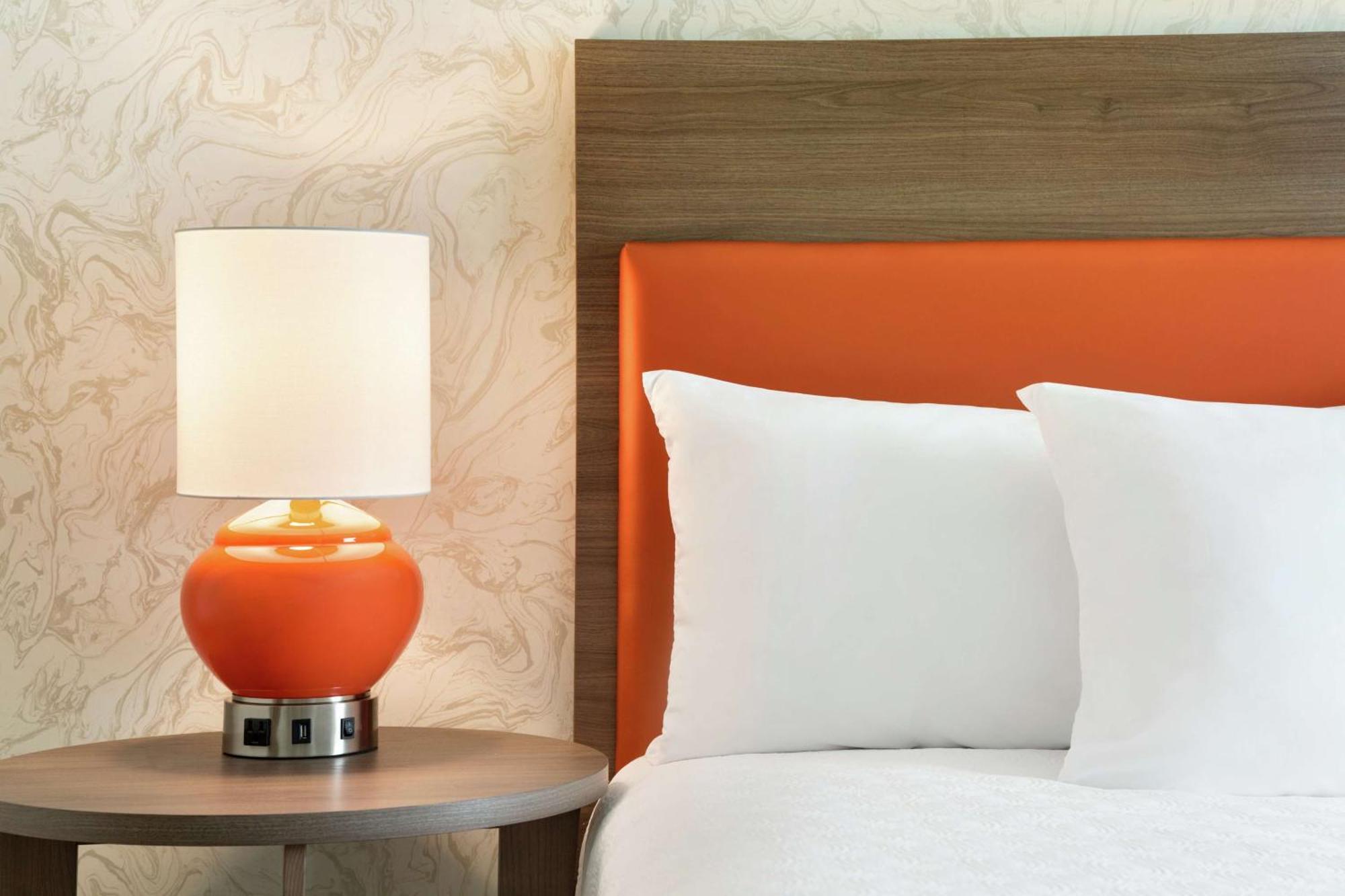 Home2 Suites By Hilton Frederick Exteriör bild